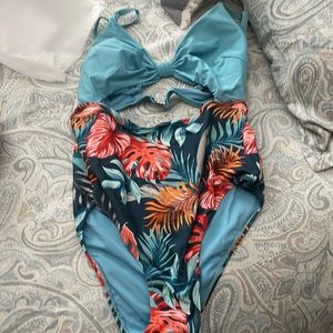 Cupshe Chloe Tropical V-neck Cut Out One Piece Swimsuit